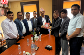 भन्सार विभागका महानिर्देशकसंग अधिकतम मूल्य सूचि सहितको स्टिकर टाँस्ने सम्बन्धमा छलफल