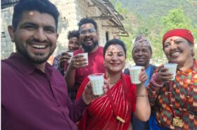 कलाकारहरूले सुटिङमा मनाए दोस्रो मोही दिवस