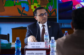 दुई अर्व होइन,दुई रुपैयाँ मात्रै बेइमानी गरेको प्रमाण दिनुस् अर्थमन्त्री र राजनीति मात्रै होइन सार्वजनिक जीवन नै त्यागिदिन्छु; अर्थमन्त्री डा.स्वर्णिम वाग्ले