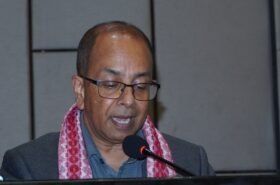 विद्युत उत्पादन बढे पनि पूर्वाधार अभावले ६० प्रतिशत उद्योग अझै जेनेरेटरको भरमा : अध्यक्ष विरेन्द्रराज पाण्डे