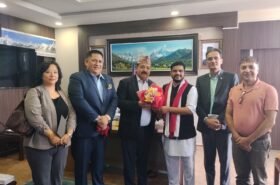 महासंघको प्रतिनिधिमण्डल र युवा, श्रम तथा रोजगार मन्त्री रामजी यादवबीच भेटवार्ता  