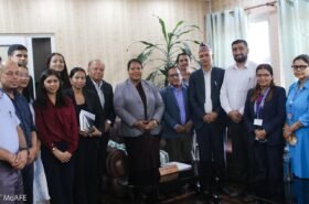 मन्त्री चौधरीलाई मानव–वन्यजन्तु द्वन्द्व व्यवस्थापनसम्बन्धी टास्क फोर्सले बुझायो प्रतिवेदन
