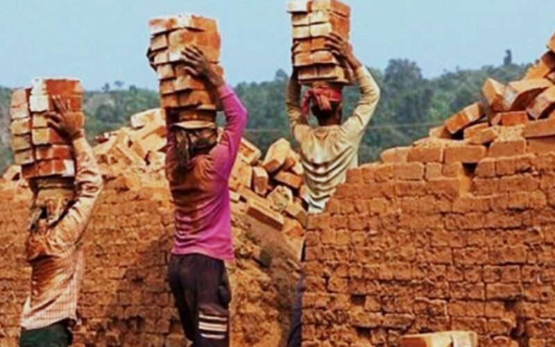 बाँकेको इट्टा भट्टामा पर्खाल भत्किँदा दुई मजदुरको मृत्यु
