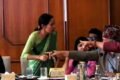 बञ्चरेडाँडाको फोहोर व्यवस्थापन छलफल हुँदै गर्दा आशिका तामाङ र मेयरको भनाभन