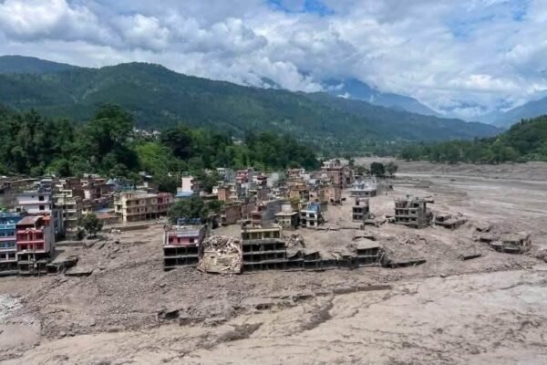 भोटेकोशी बाढीबाट १२ बैंकका १७ शाखा प्रभावित, ७२ करोड ४० लाखको क्षति