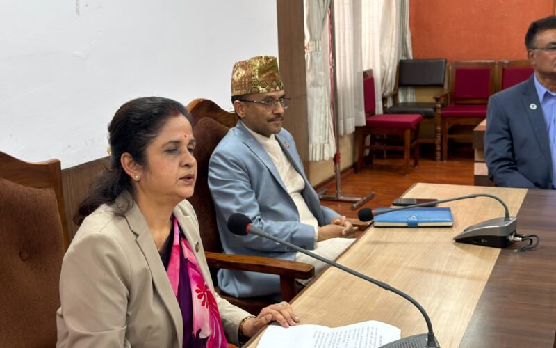 होटल व्यवसायीलाई मन्त्री यादवको आग्रह : ग्यास आपूर्तिमा सहजीकरण गर्न सरकार तयार,होटलको लागि सिलिन्डरको तौल बढाउछौ साथ् दिनुहोस