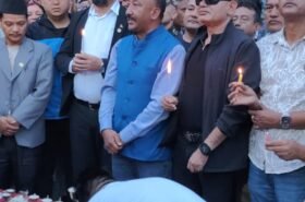 बाढीमा ज्यान गुमाउनेहरुको सम्मानमा द्विप प्रज्ज्वल, मन्त्री श्रेष्ठले भने: विपत्तिविरुद्ध एकताबद्ध भएर उभिनुपर्छ