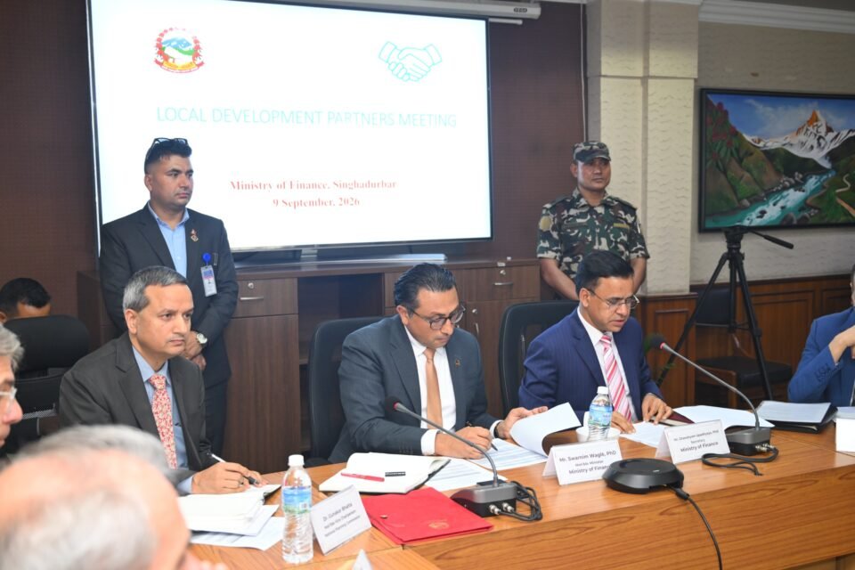 विपद्पछिको पुनरुत्थान र आवश्यकता आकलनबारे अर्थ मन्त्रालयमा विकास साझेदारहरूको बैठक सम्पन्न
