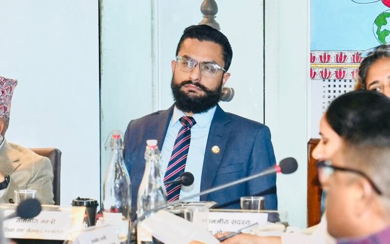शिक्षामन्त्री सस्मित पोखरेलद्वारा सातवटै प्रदेशका शिक्षा हेर्ने मन्त्रीहरूसँग छलफल