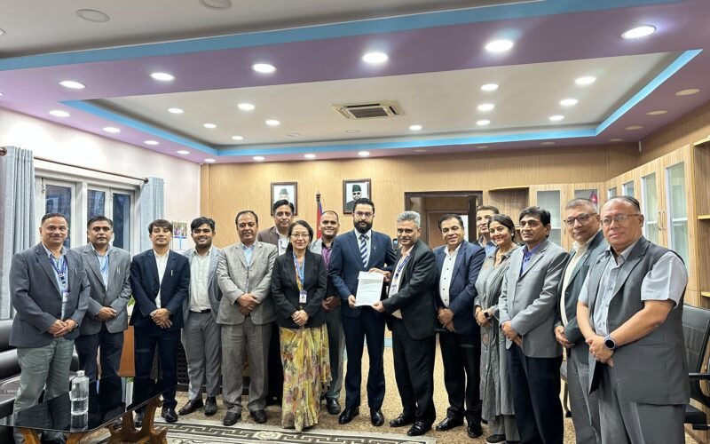 बाढीप्रभावितका लागि त्रिभुवन विश्वविद्यालयको नौ करोड २५ लाख सहयोग