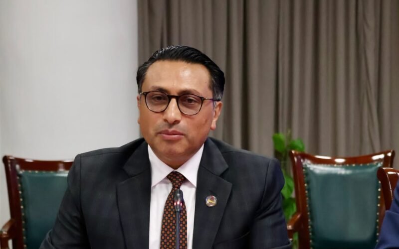 भारत भ्रमणको दोस्रो दिन अर्थमन्त्री डा. स्वर्णिम वाग्ले महत्त्वपूर्ण कूटनीतिक र द्विपक्षीय भेटघाटमा सहभागी हुनुहुँदै
