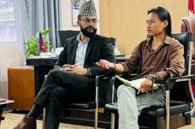 शिक्षामन्त्री पोखरेलद्धारा जेनजी आन्दोलनका सहिद परिवार तथा घाइतेहरुसँग छलफल