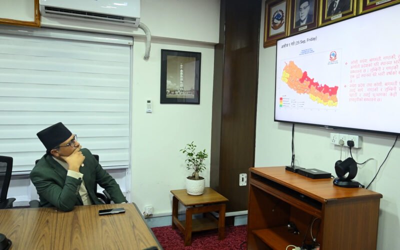 उच्च सतर्कताबीच कार्यवाहक प्रधानमन्त्री वाग्लेले लिए मौसम र विपद् तयारीबारे जानकारी