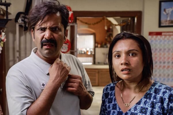 ‘परिवार’को टिजर सार्वजनिक, कामेश्वर र लक्ष्मीको गेटअपले बढायो कौतुहल