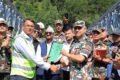 नुवाकोट-रसुवा सिमानाको फलाकु खोलामा नेपाली सेनाद्वारा ४० टन क्षमताको ‘एक्रो ब्रिज’ जडान सम्पन्न