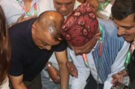 गगन थापाले गराए सभापतिमा उम्मेदवारी दर्ता