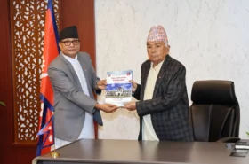 राष्ट्रपतिसमक्ष निर्वाचन आयोगको वार्षिक प्रतिवेदन पेस