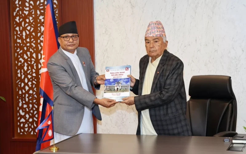राष्ट्रपतिसमक्ष निर्वाचन आयोगको वार्षिक प्रतिवेदन पेस